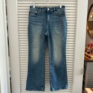 Madewell Curvy Kick Out Crop Jean